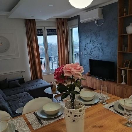 Apartman Milla Lux Нови Сад Екстериор снимка