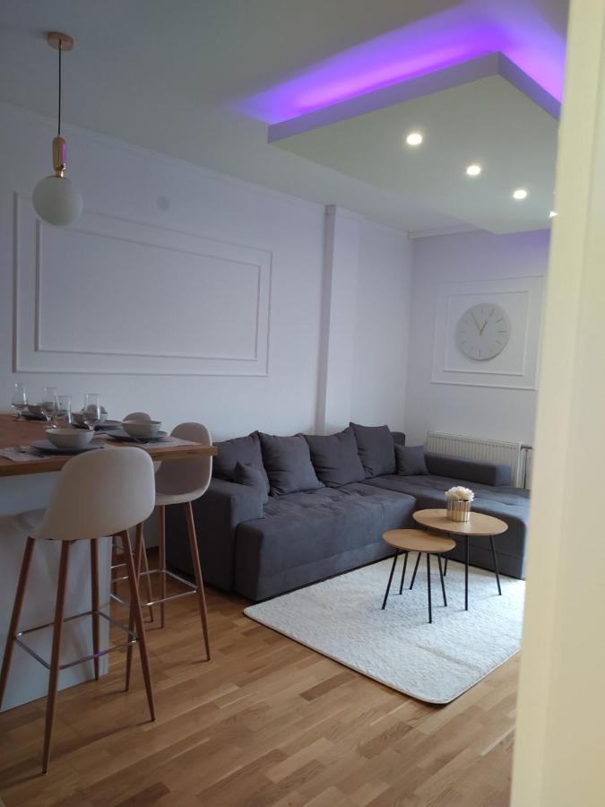 Apartman Milla Lux Нови Сад Екстериор снимка