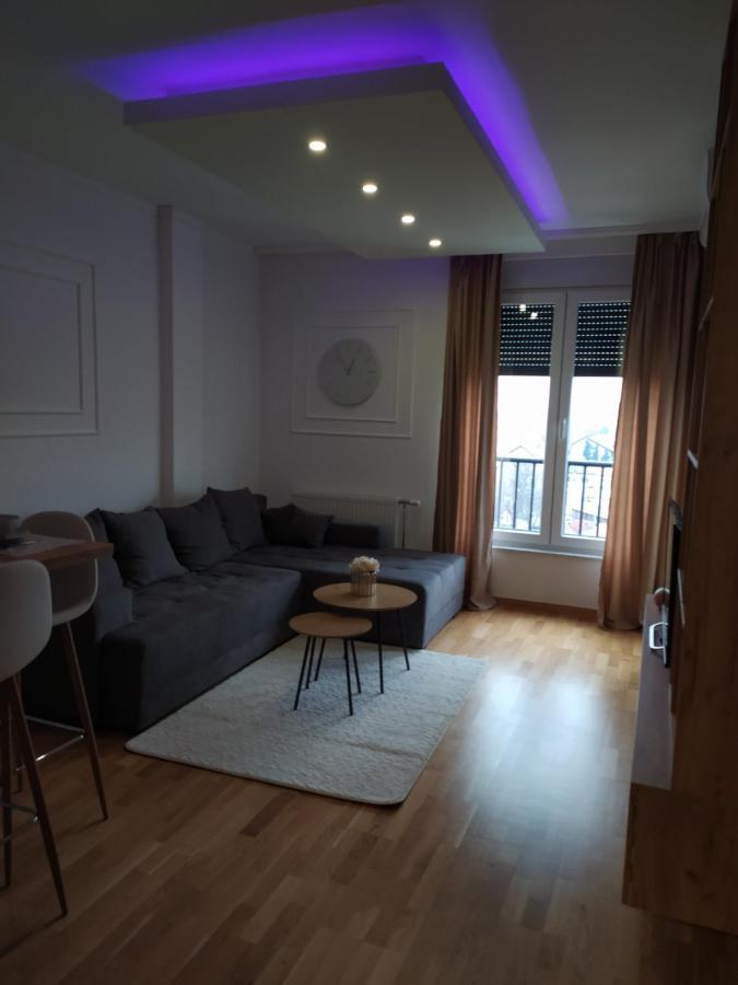 Apartman Milla Lux Нови Сад Екстериор снимка